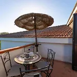 Chic Antonina One Bedroom Unit 6 Sleeps 4 * Marinella (Sardinia)