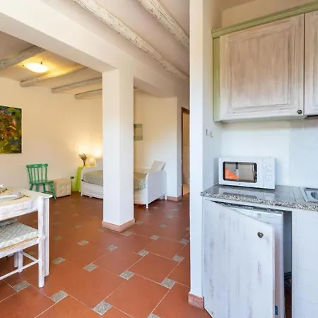 Chic Antonina One Bedroom Unit 6 Sleeps 4 *